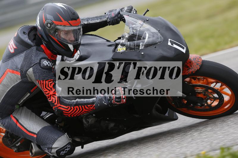 /Archiv-2024/13 22.04.2024 Plüss Moto Sport ADR/Einsteiger/1